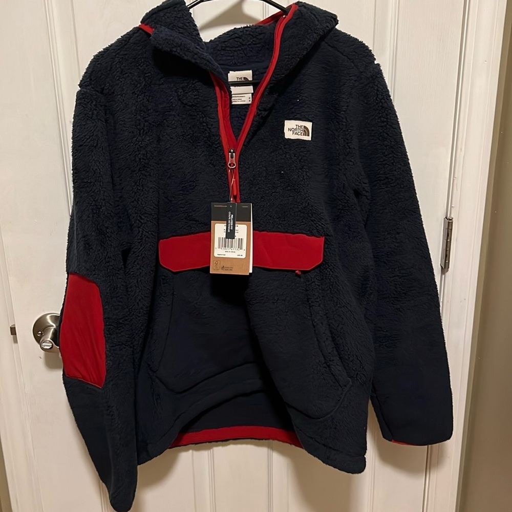 NWT The North Face fleece hoodie
